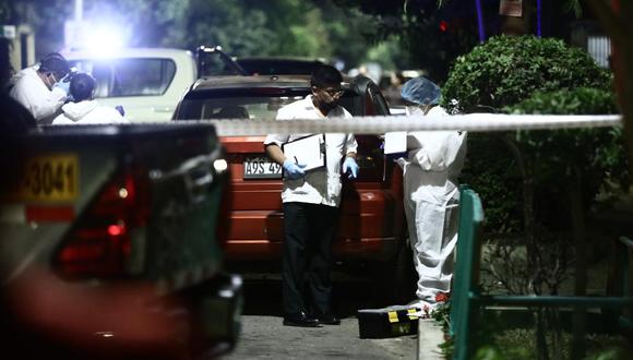 Asesinan a un sujeto a balazos dentro de su auto. (Foto: César Grados/@photo.gec)
