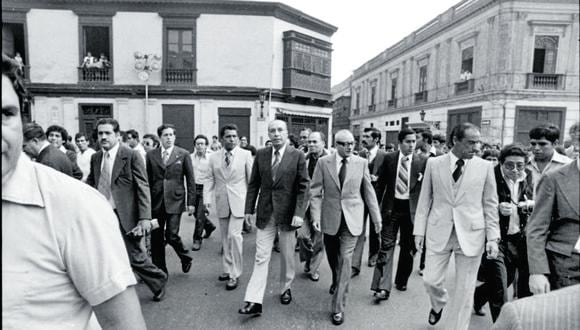 Histórico. Morales Bermúdez fue vestido de civil a votar en elecciones de la Constituyente de 1978. (Foto: Gilberto Hume)