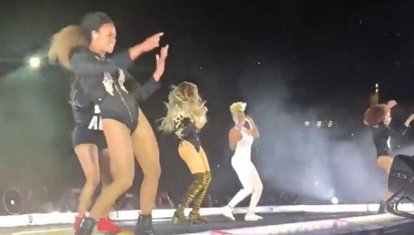 Beyoncé: Dos fans bailaron a la perfección 'Single Ladies' en un concierto (Twitter)