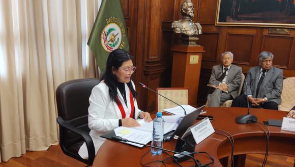 La presidenta de la Comisión de Justicia señaló que para el 15 de octubre debe estar listo el informe final de la investigación a la JNJ. (Foto tomada con Motorola G100)