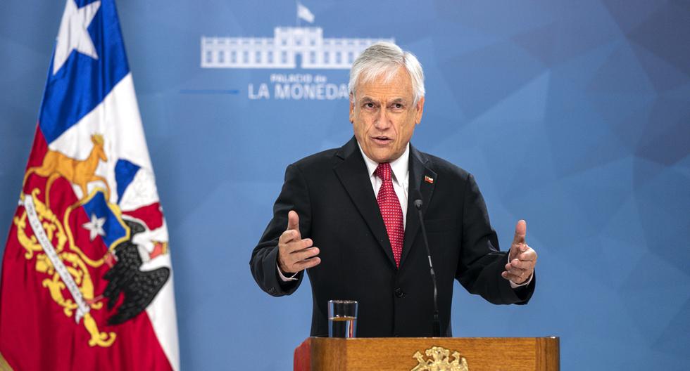 El presidente chileno, Sebastián Piñera, entrega un mensaje en el palacio de La Modeda ante la pandemia del coronavirus. (Foto: AFP/Presidencia chilena)