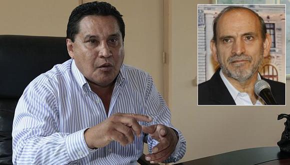 Carlos Burgos denuncia a Yehude Simon por cuatro delitos. (USI)