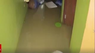 Rotura de tubería de desagüe inundó vivienda de Chorrillos [VIDEO]