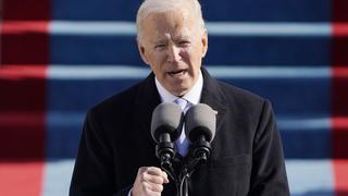 Joe Biden hace un emotivo llamado a la “unidad” tras jurar como presidente de EE.UU. 