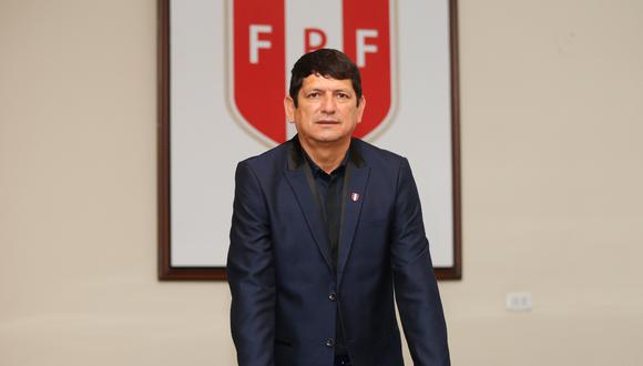 Agustín Lozano brindó una conferencia de prensa y habló acerca del fútbol peruano. | Foto: GEC