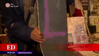 Jóvenes usaron sus tablas de skate para defender a manifestantes en el Centro de Lima