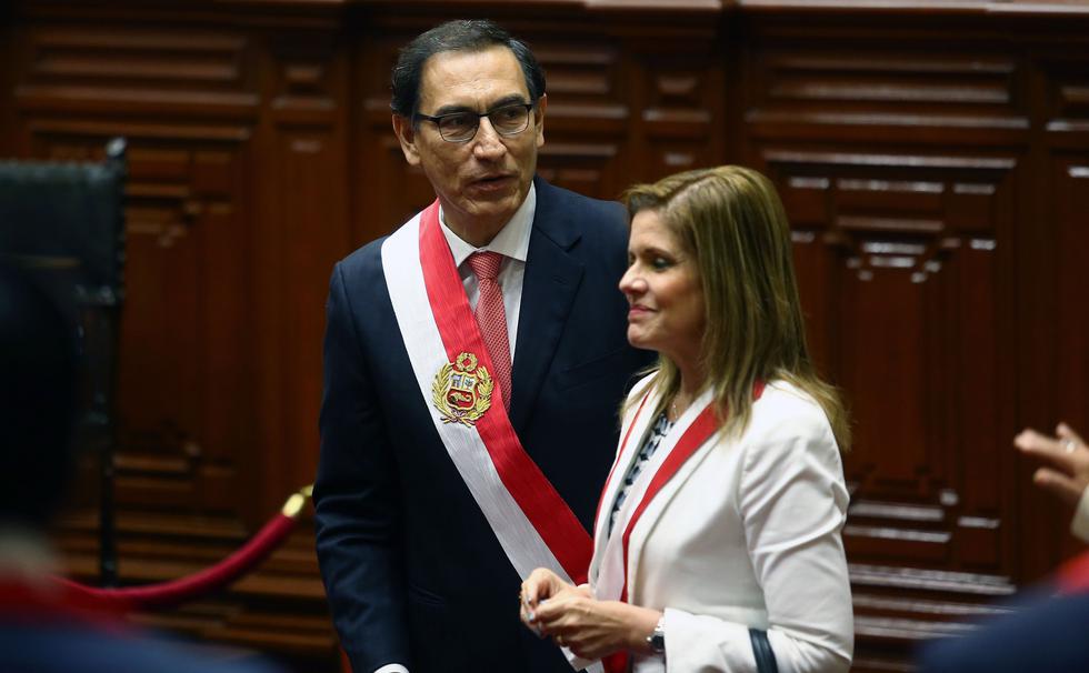 Martín Vizcarra le pidió a Mercedes Aráoz que lo apoye desde el Congreso de la República. (EFE)