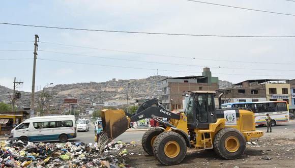 Funcionario de la comuna señala que el problema de la basura es un problema heredado de la gestión anterior. (Foto: Ejército del Perú)