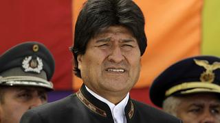 Evo Morales plantea que no asciendan militares que descuiden su estado físico