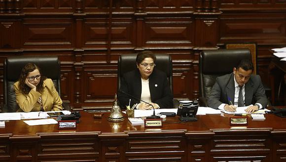 Pleno del Congreso de la República oficializó este miércoles la renuncia irrevocable de Elías Rodríguez. (Anthony Niño de Guzmán/Perú21)