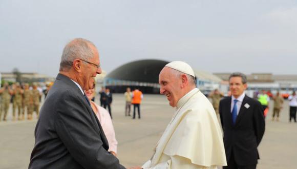 "El Perú se levantó en estos 30 años y por eso es tan importante darle al papa la bienvenida, para que nos renueve la fe", dijo PPK. (Foto: Geraldo Caso)