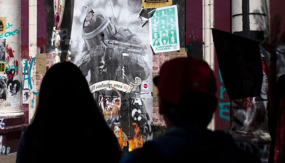 “Chile despertó”, un tour por el arte callejero inspirado en las protestas. (Foto: AFP)