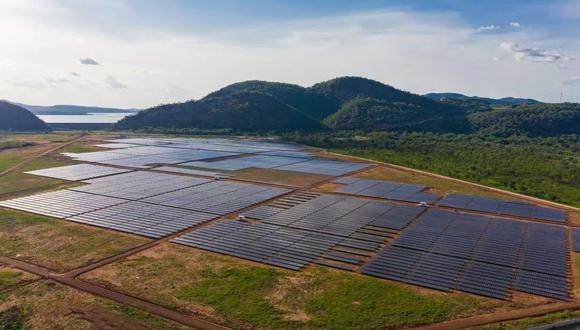 Huawei proporciona una solución completa para un proyecto de almacenamiento y energía solar de 1GW/5000 MWh en África