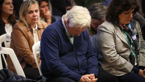 El sobreviviente de la tragedia de los Andes Roberto Canessa participa hoy, n una misa con motivo del 50 aniversario del accidente, en Montevideo (Uruguay). (Foto de EFE/ Raúl Martínez)