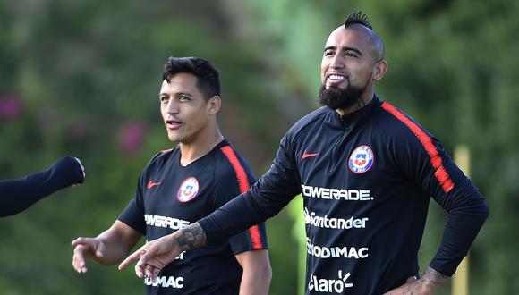 Arturo Vidal y Alexis Sánchez fueron convocados por Chile para el partido ante Perú. (Foto: AFP)
