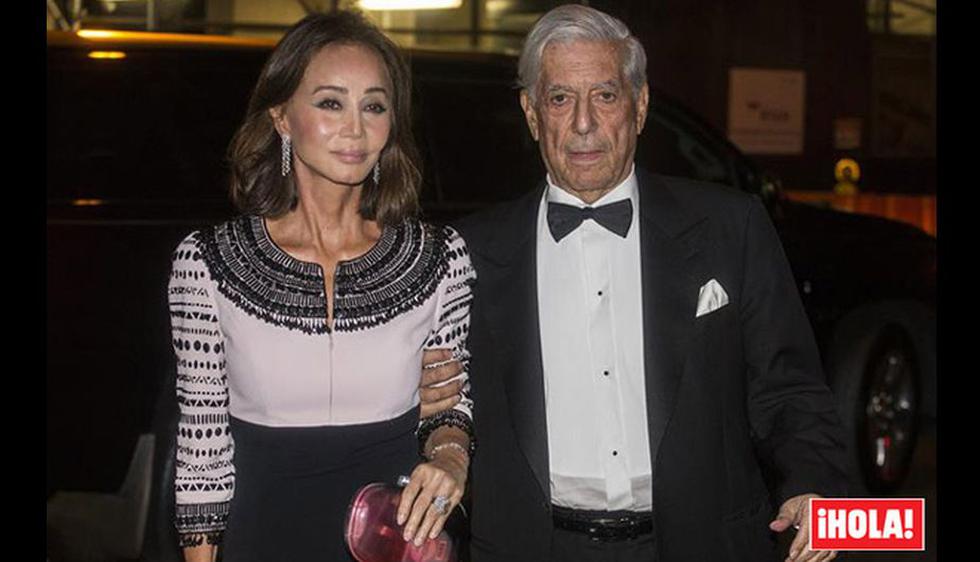 Mario Vargas Llosa llegó agarrado de la mano de Isabel Preysler. (Revista Hola)