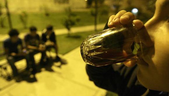 La venta de bebidas alcohólicas a menores de edad está prohibida. (Perú21)