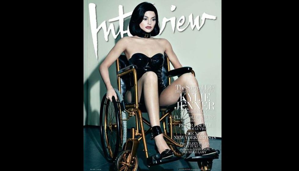 Kylie Jenner se convirtió en una atrevida muñeca sexual vestida de látex. (Interview Magazine)