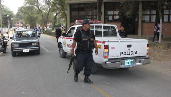 Los delincuentes son buscados por tierra y en lanchas. (Perú21/Referencial)