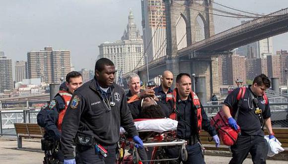 Estados Unidos: Hombre sobrevivió tras aventarse del puente de Brooklyn de Nueva York. (Los Andes)