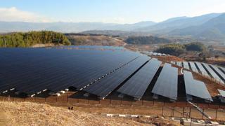Minem busca llevar electricidad a 200 mil familias mediante energía solar