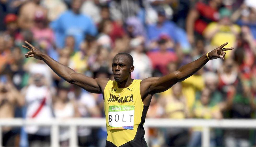 Usain Bolt venció en su serie y clasificó a la semifinal en los 200 metros en Río 2016. (Reuters)