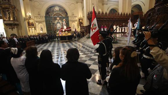 Misa en honor a Santa Rosa en la catedral de Lima. (fotos: jorge.cerdan/@photo.gec)