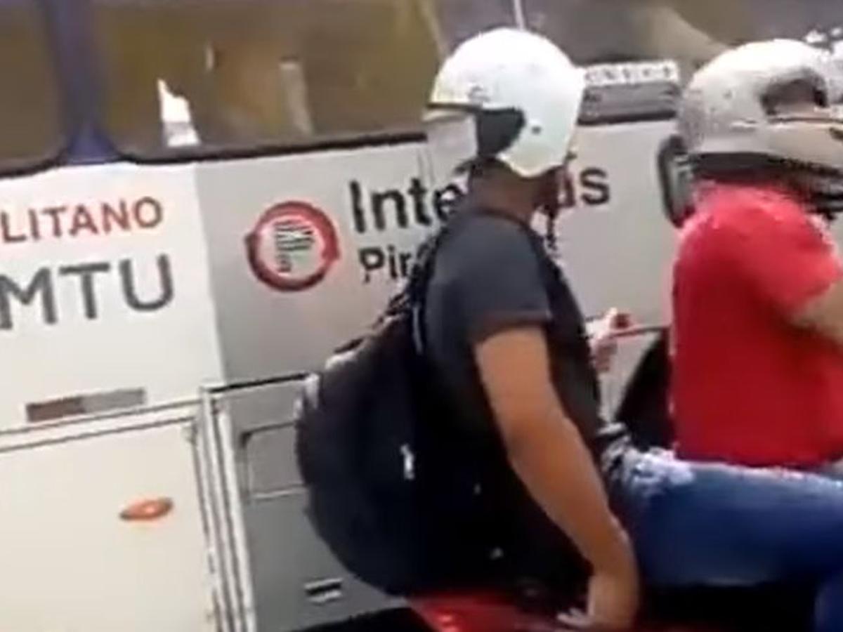 Facebook en una moto con el casco al revés y recibe la burla de su amigo [VIDEO] | REDES-SOCIALES | PERU21
