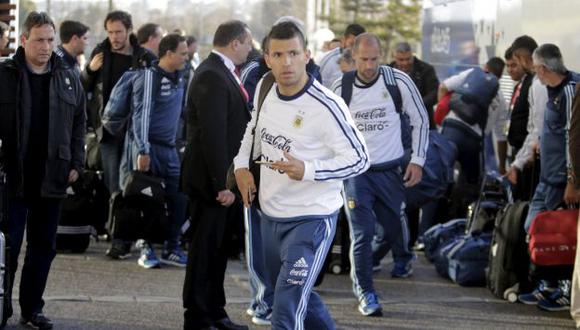 Sergio Agüero recibió bromas de Lionel Messi por utilizar la camiseta '10'.