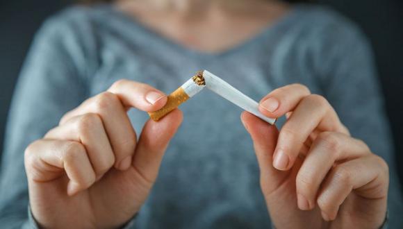 Consumir un cigarrillo periódicamente también eleva los riesgos de padecer enfermedades&nbsp;respiratorias o cáncer. (Foto: Difusión)