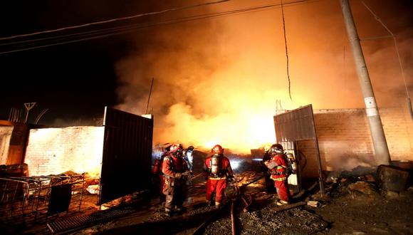 Incendio en Carabayllo se registró en el asentamiento humana Valle Sagrado. (Foto: Cesar Grados/@photo.gec)