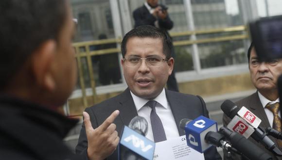 Benji Espinoza presentó formalmente el pedido de nulidad contra la investigación de Pedro Castillo. (Foto: GEC)