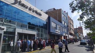 Tacna: Largas colas en sucursales del Banco de la Nación por paro de trabajadores
