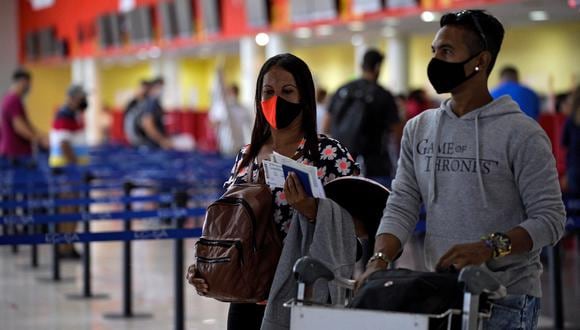 Los turistas que lleguen a Cuba no tendrán que someterse a una cuarentena obligatoria desde el 7 de noviembre. (Foto: YAMIL LAGE / AFP)