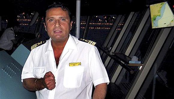 El capitán del lujoso barco cumple arresto domiciliario. (Reuters)