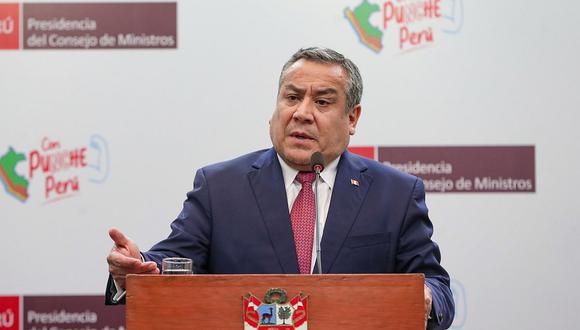 Gustavo Adrianzén manifestó su respaldo a cuestionado ministro del Interior. (Foto: PCM)
