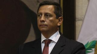 Iván Vega: Leonardo Longa exhorta al Congreso a investigarlo