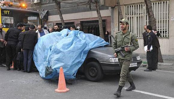 Auto del científico iraní asesinado en el norte de Teherán. (Reuters)