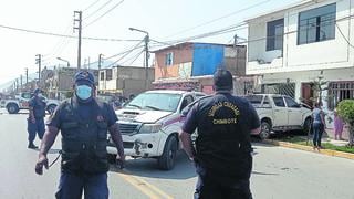 Camioneta se despista y termina empotrada en una vivienda en Chimbote [VIDEO]