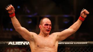 UFC: Dos Santos derrotó a Miocic y sueña con el título [Video y fotos]