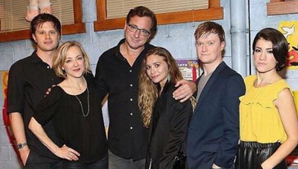 Ashley Olsen se reencuentra con su padre en la ficción de 'Tres por tres'. (Instagram Bob Saget)