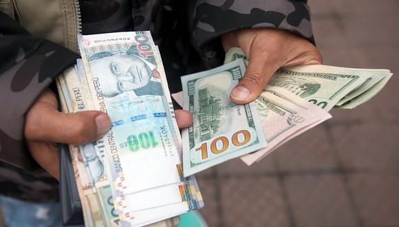 Dólar cerró al alza este viernes en la plaza peruana. (Foto: GEC)