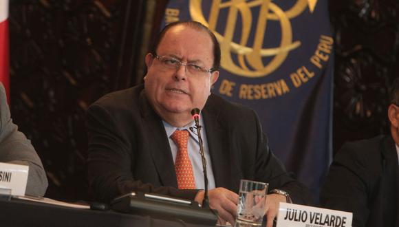 La Presidencia del Consejo de Ministros (PCM) confirmó este martes la ratificación del economista Julio Velarde como presidente del Banco Central de Reserva (BCR). Foto: archivo GEC