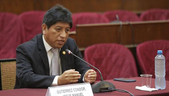CORAZÓN DE LÁPIZ. Gutiérrez renunció hace menos de tres meses a Perú Libre. (Foto: Congreso)