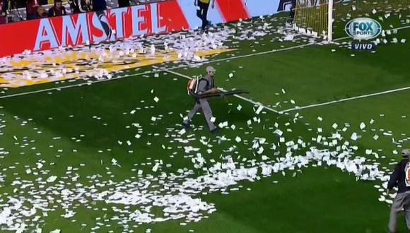 El clásico Boca Juniors-River Plate se retrasó 15 minutos en La Bombonera. (Captura: Fox Sports)