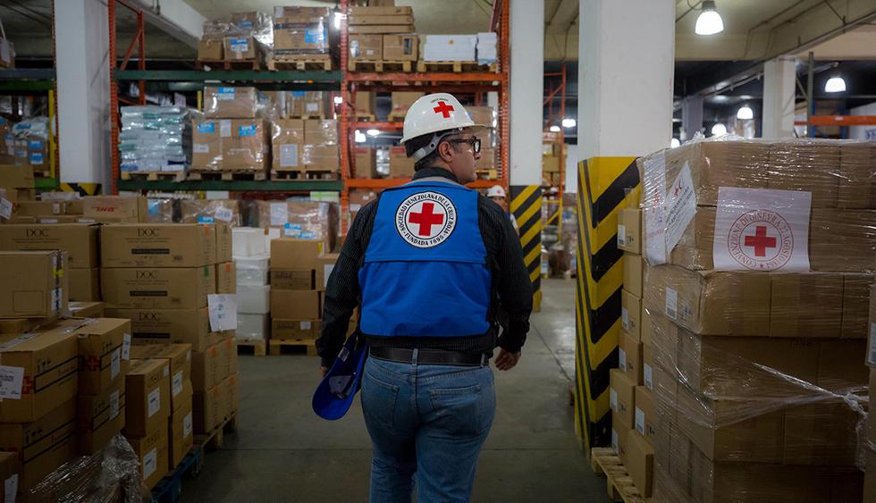 La cruz Roja envió un nuevo cargamento de ayuda humanitaria a Venezuela. (Foto: EFE)