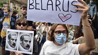 Liberan a manifestantes en Bielorrusia, pero aparecen testimonios de torturas 