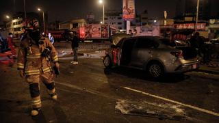 Los Olivos: automóvil choca con miniván tras pasarse la luz roja | FOTOS Y VIDEO