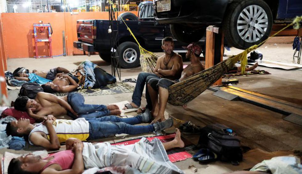 Muchos venezolanos que ingresaron a Brasil por un cruce fronterizo en el Amazonas se han encontrado sobreviviendo en las calles y durmiendo en carpas o en pedazos de cartón. (Foto: Reuters)