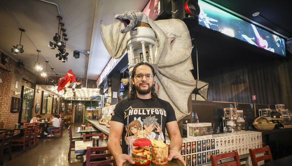 Jorge Fano lidera el restaurante temático Hollyfood. (Fotos: Julio Reaño/@photo.gec).